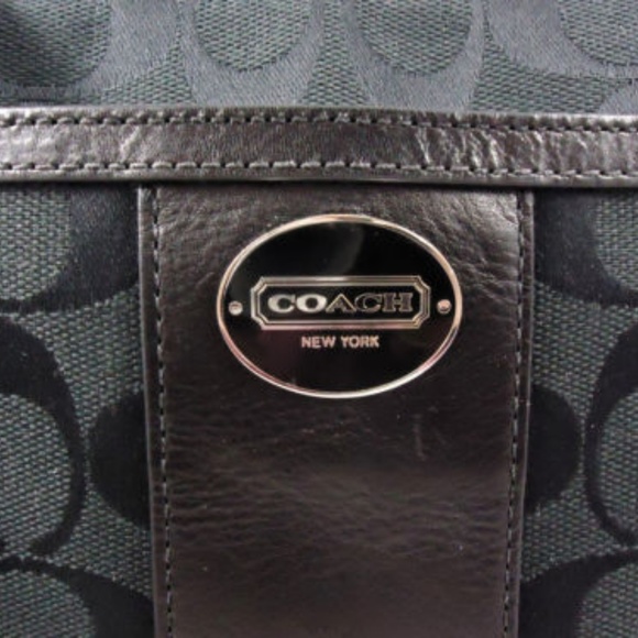 COACH XL File SIGNATURE CROSSBODY SWINGPACK Black - Picture 2 of 5